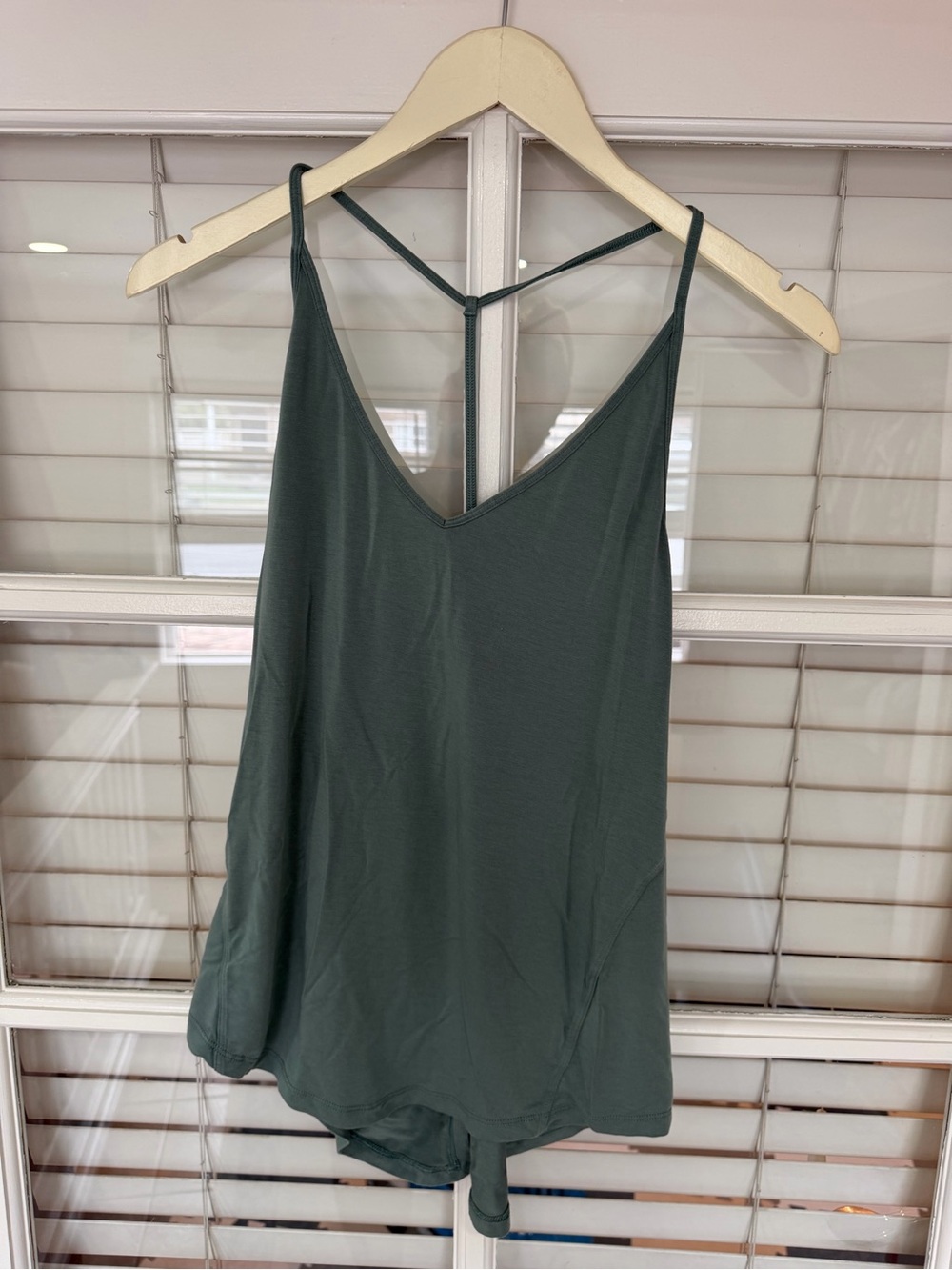Lululemon Womens Tank Top in Teal